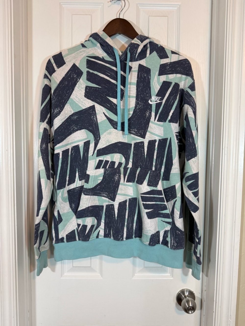 Nike Men’s Abstract Graphic Hoodie in Teal, Navy & White Size M